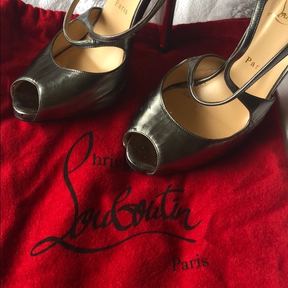 most comfortable red bottom heels